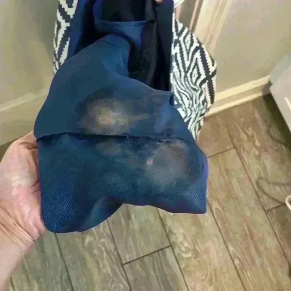 Summer & Rose - Picture 2 of 4